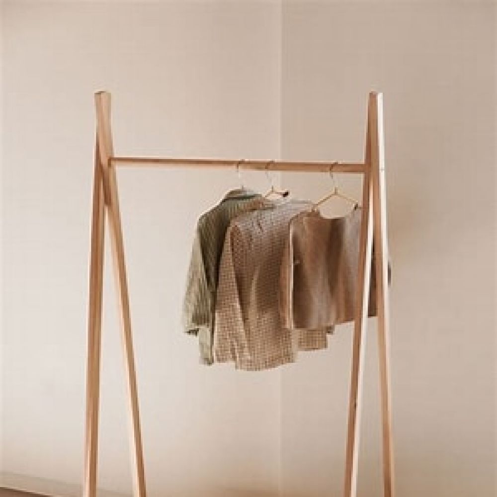Une image pour le produit Porte Manteau Bois avec Etagère 