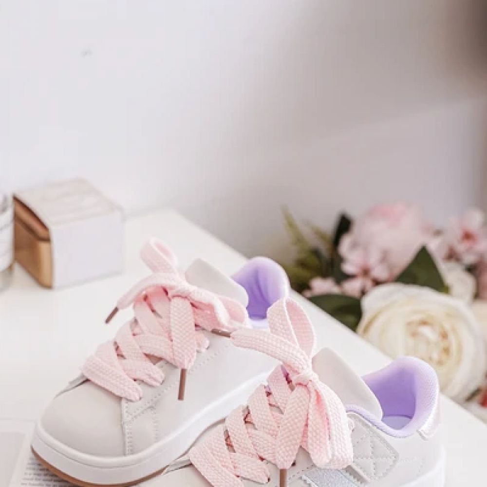 Une image pour le produit BASKET RAINBOW FILLE
