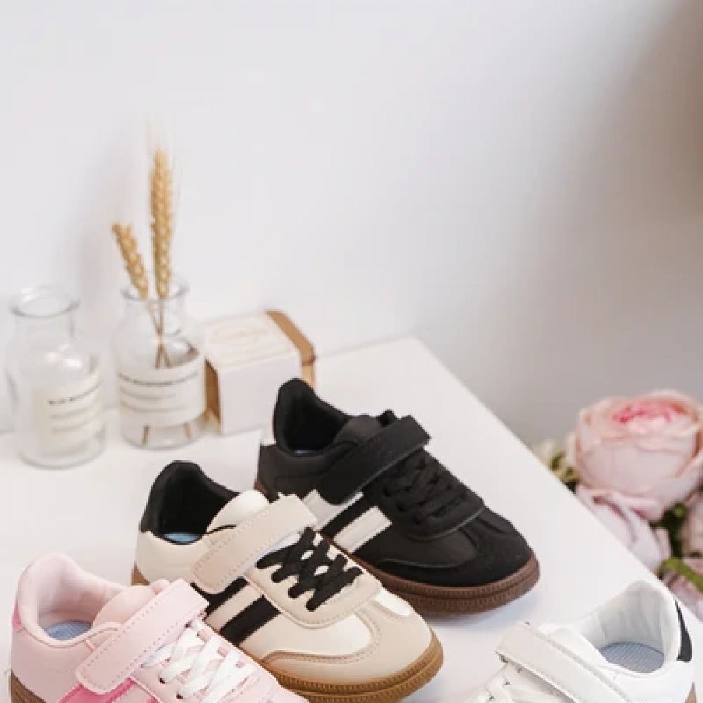 Une image pour le produit BASKET CASUAL BLANC GARCON ET FILLE B